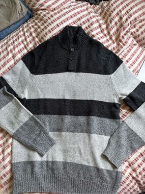 Chaps grey striped sweater
